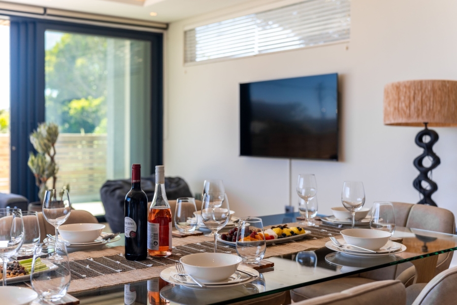 To Let 4 Bedroom Property for Rent in Camps Bay Western Cape